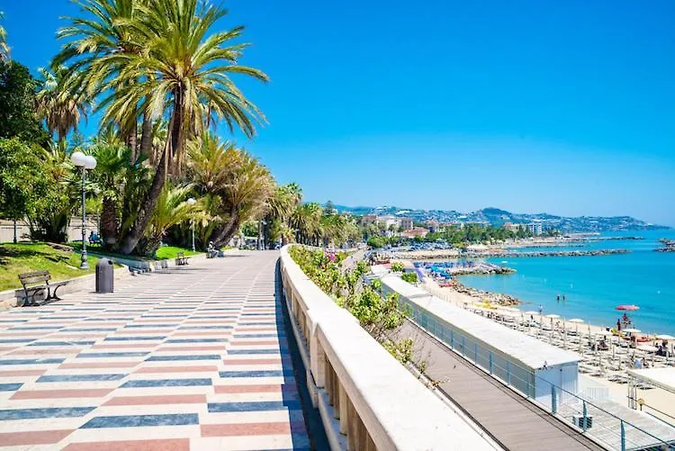 Casa Tramontina Posto Auto Apartment Sanremo