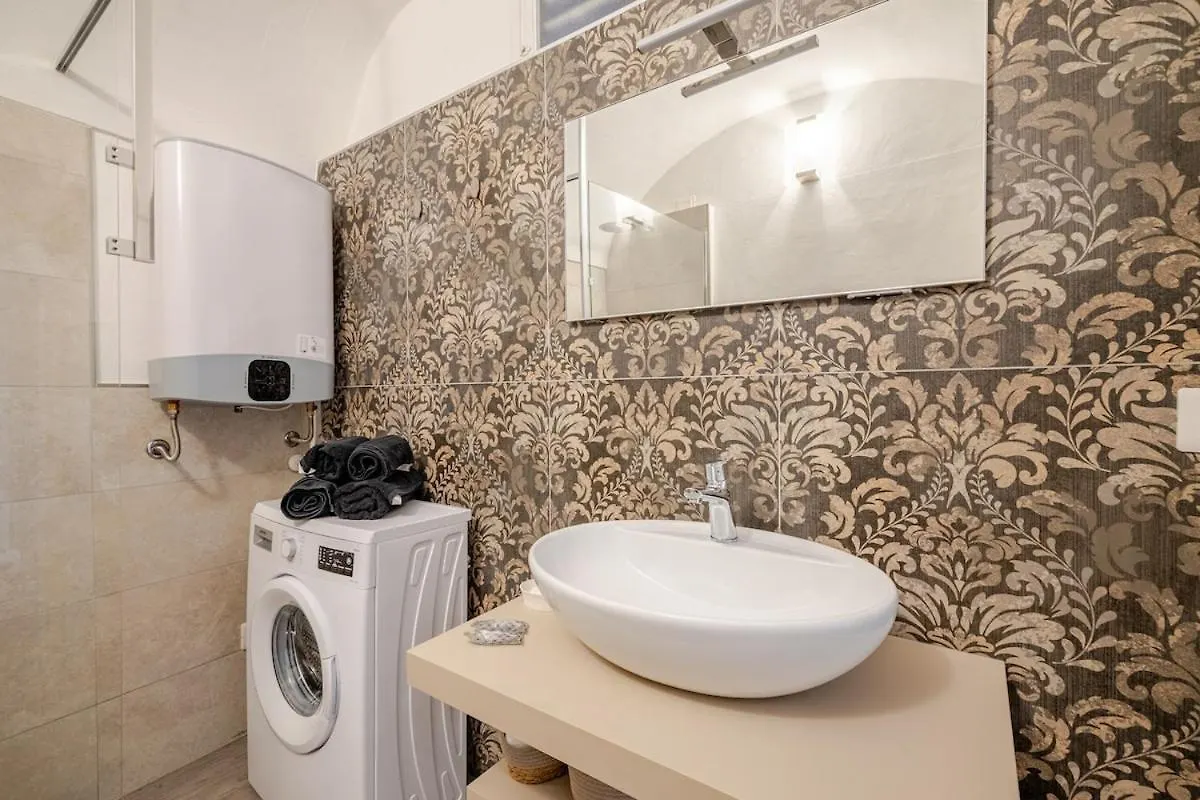 Casa Tramontina Posto Auto Apartment Sanremo