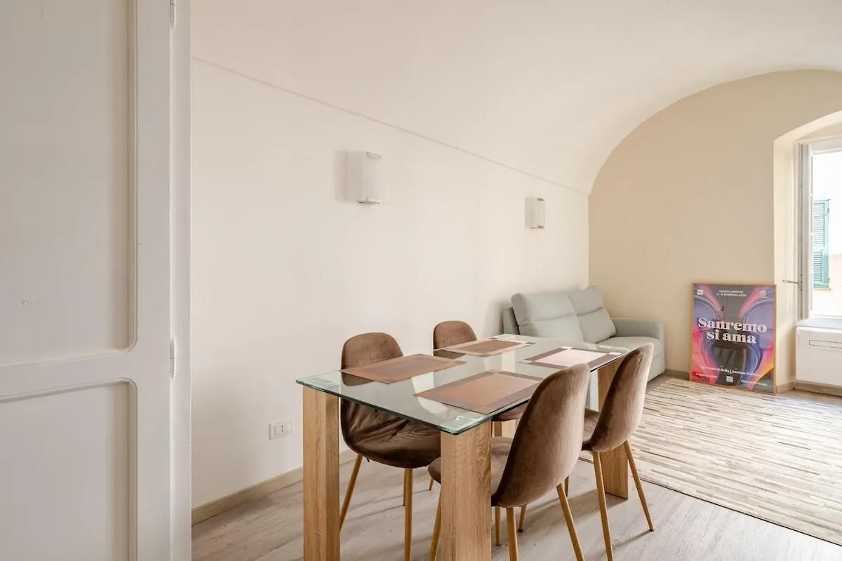 Casa Tramontina Posto Auto Apartment Sanremo