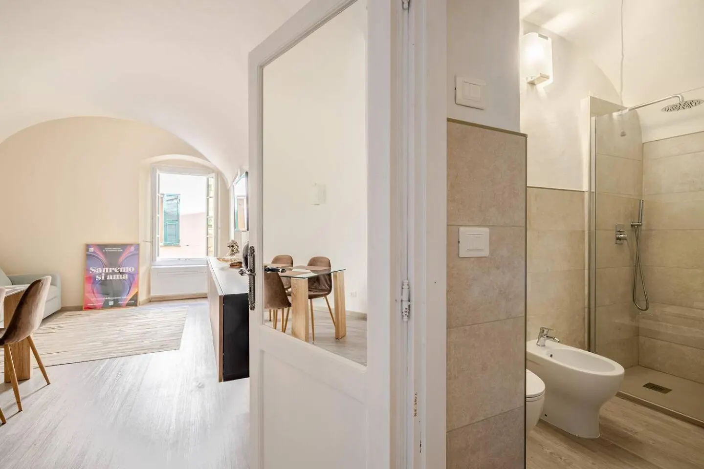 Casa Tramontina Posto Auto Apartment Sanremo Italy